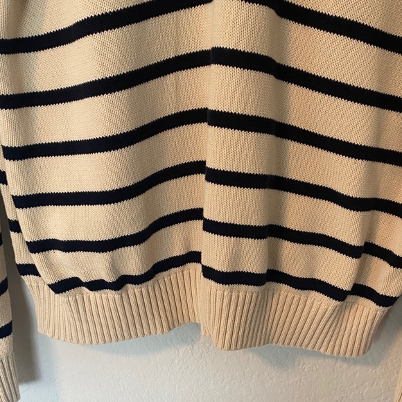 Brandy Melville Aleah Cream and Black Zip-Up Sweater - Picture 5 of 10